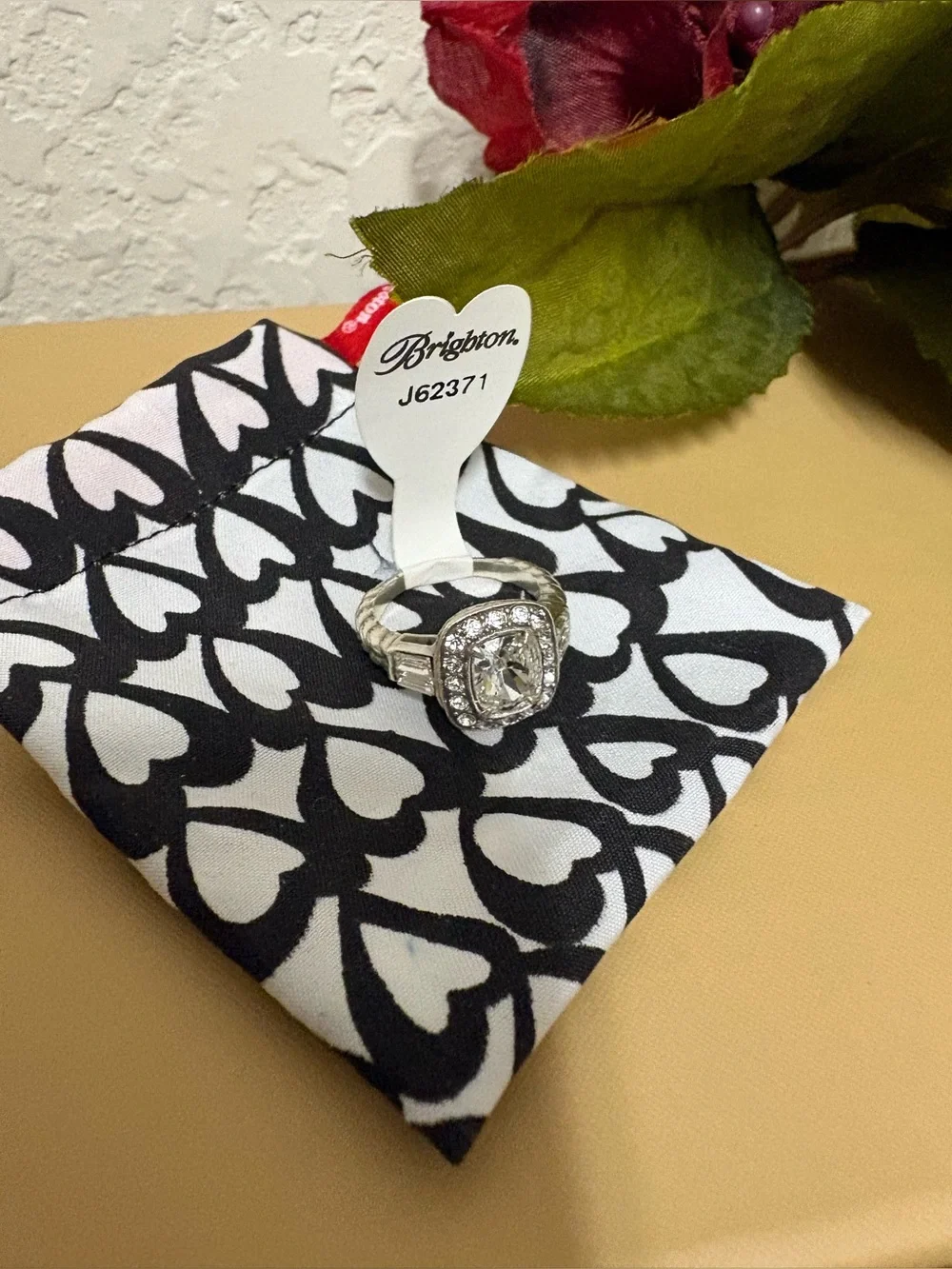 Ladies Ring